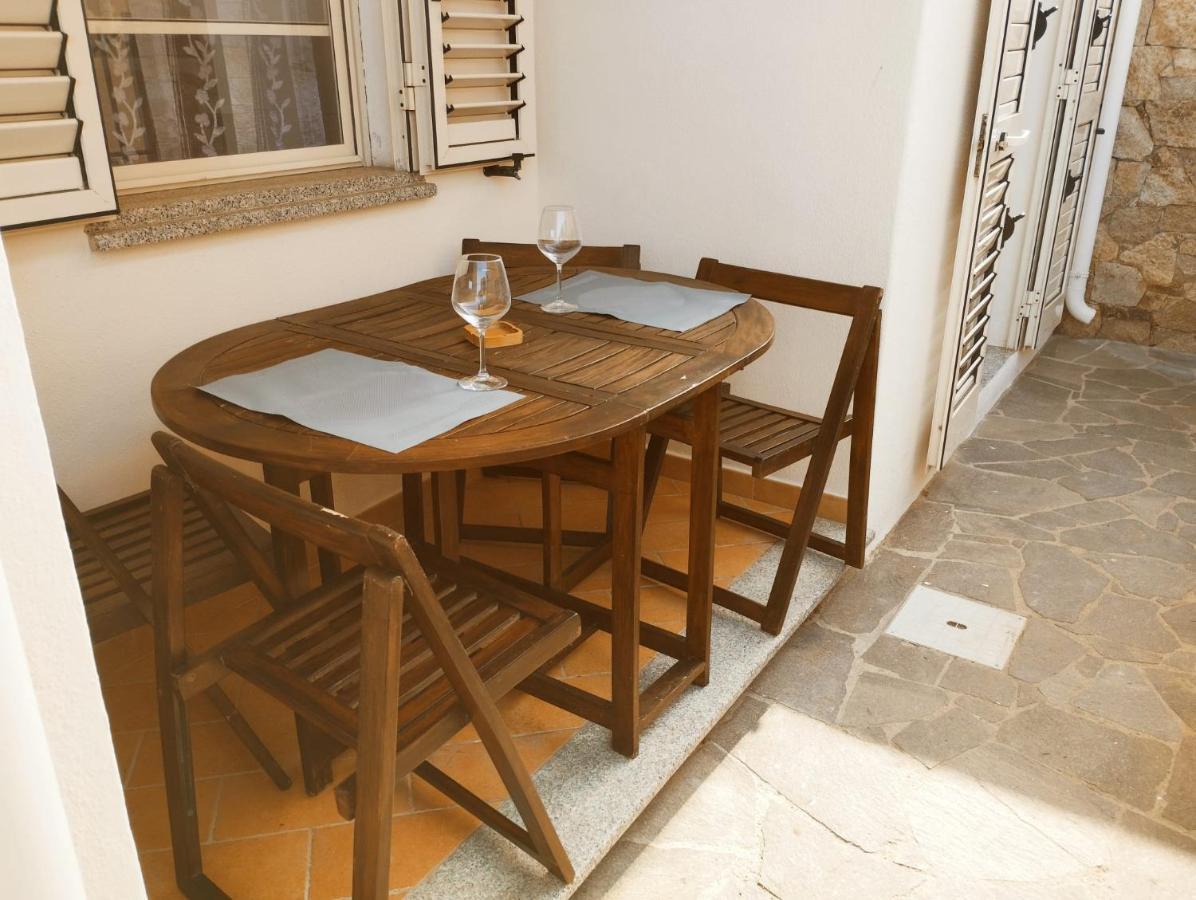 Summer Room- Fronte Spiaggia 라 칼레타 외부 사진